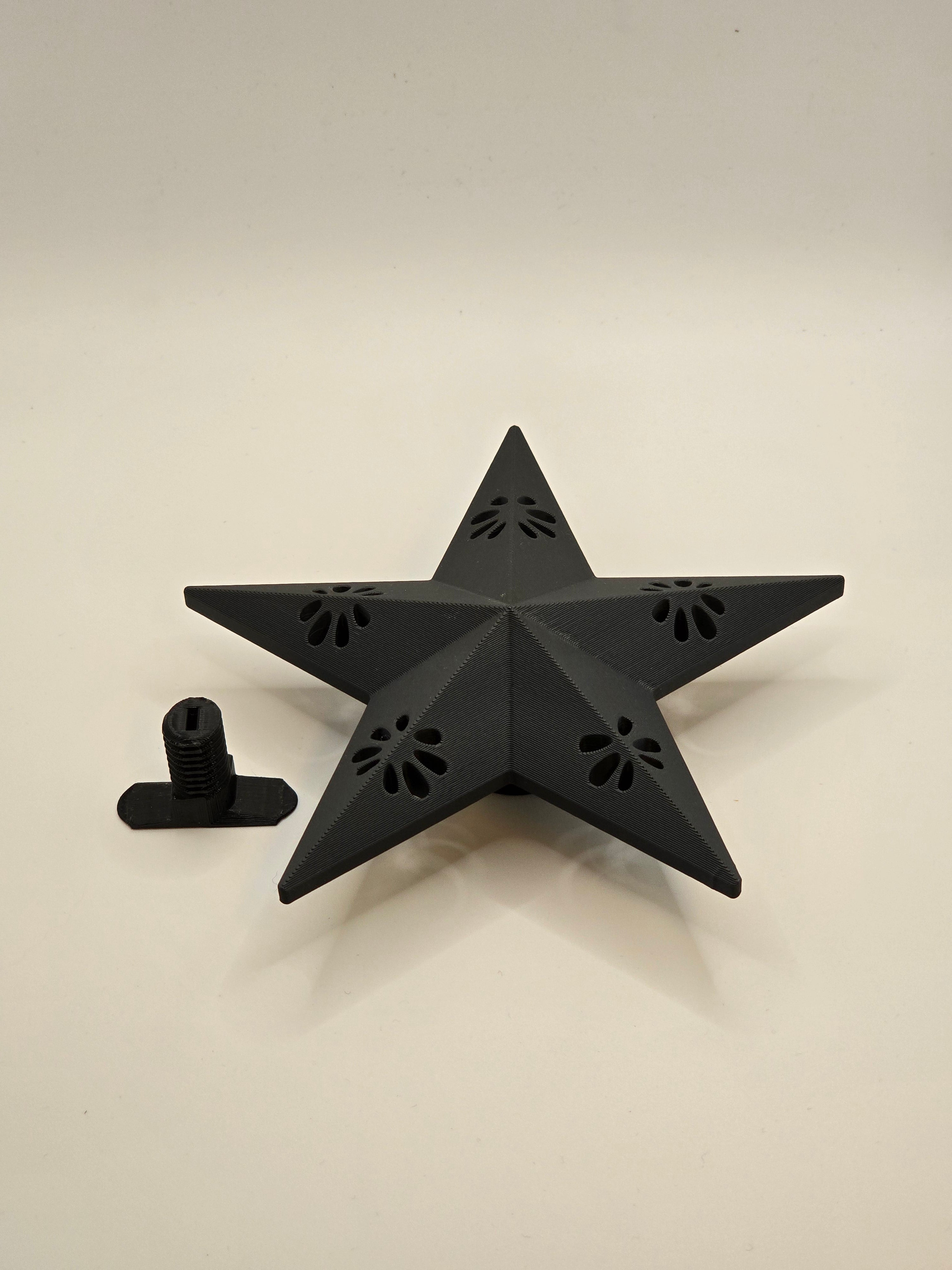 Bring a festive touch to your AKU acoustic panels with the WallTune Christmas Star!Just insert the clip and twist one quarter clockwise. Then twist on the star and enjoy the holidays!