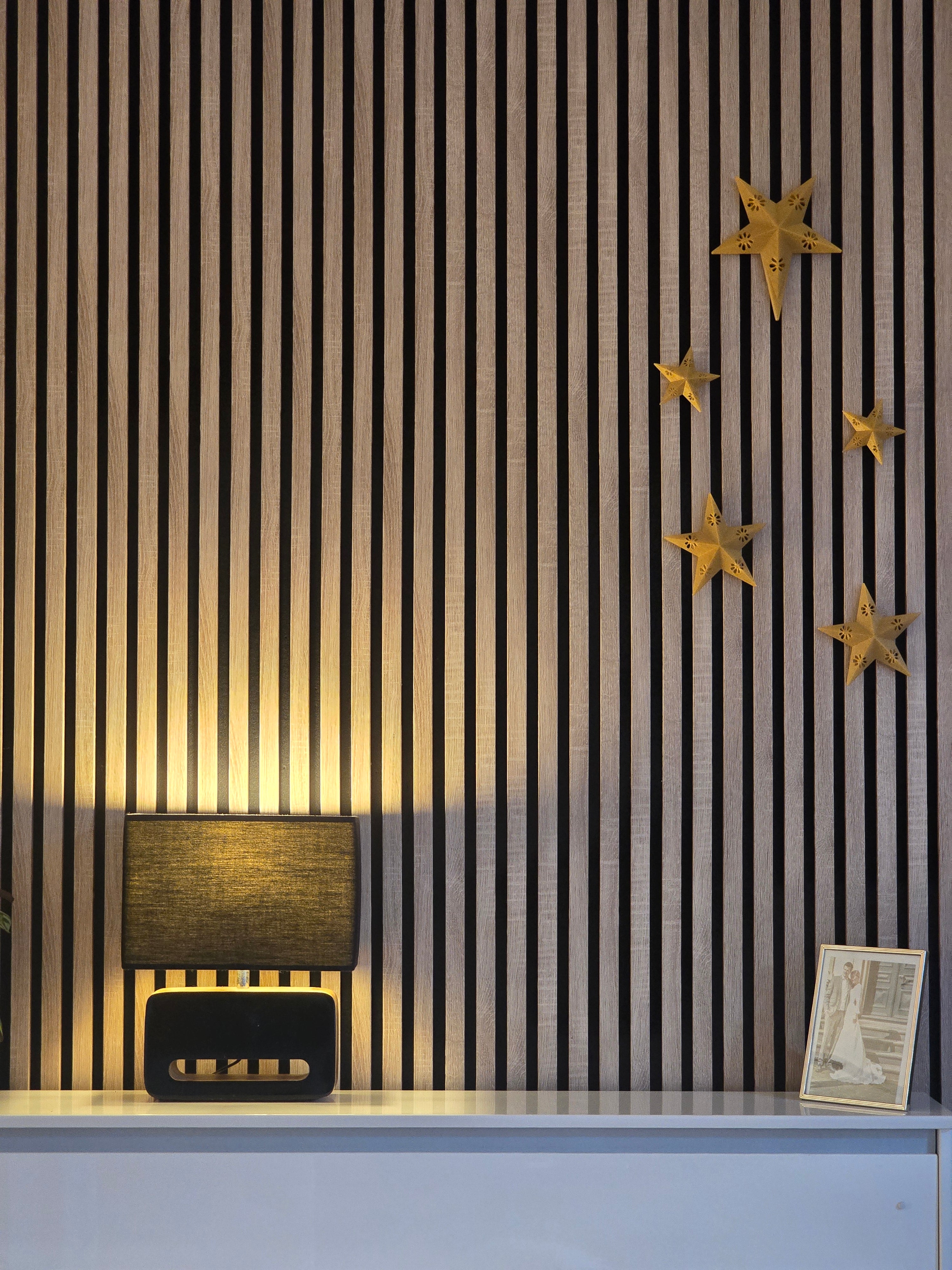 Bring a festive touch to your AKU acoustic panels with the WallTune Christmas Star! This stunning holiday accent fits perfectly between the wood slats, enhancing both the look and acoustics of your space.