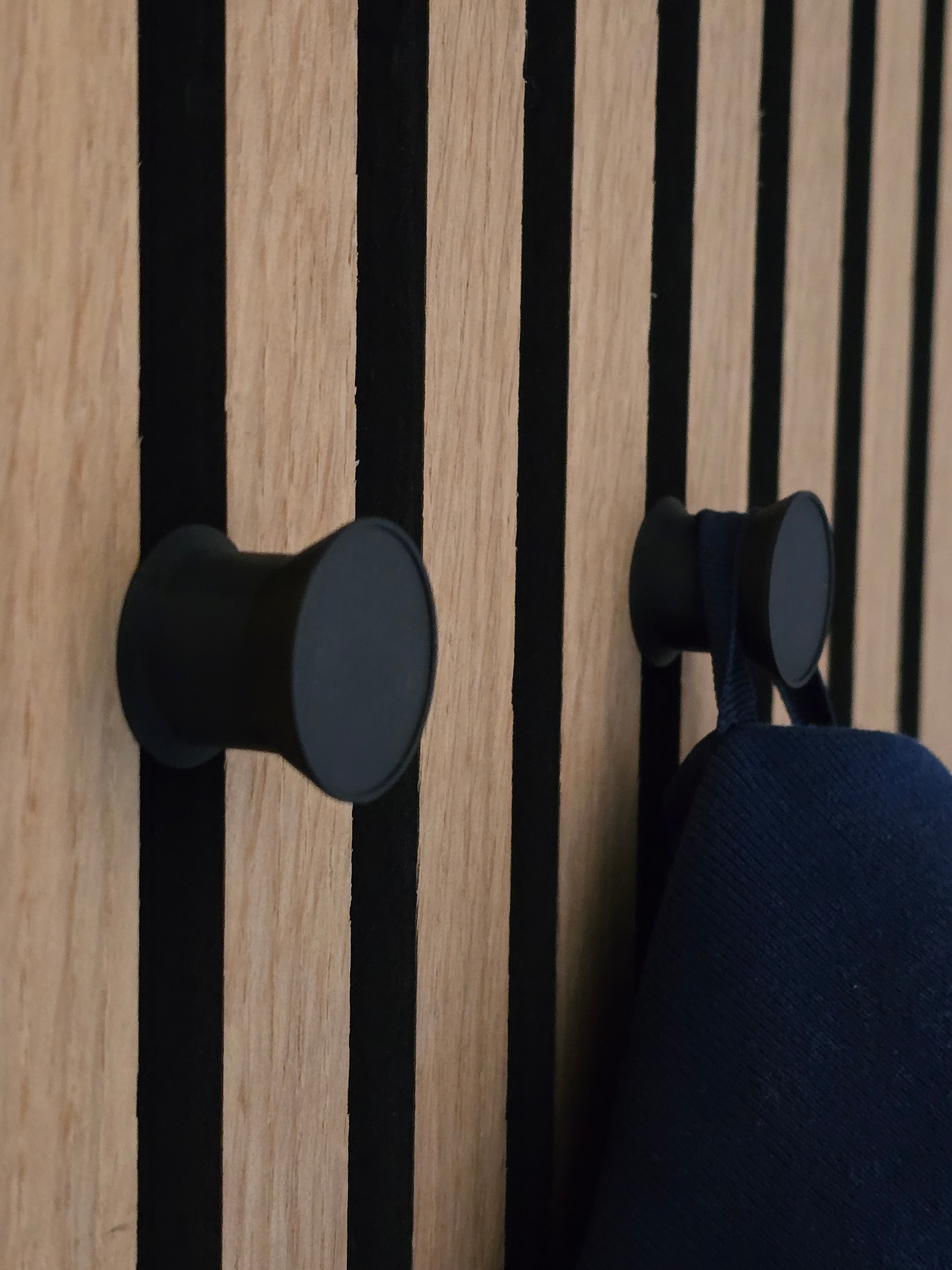 Knob Hook for Acoustic Panels - Installation Type: Wall Clip