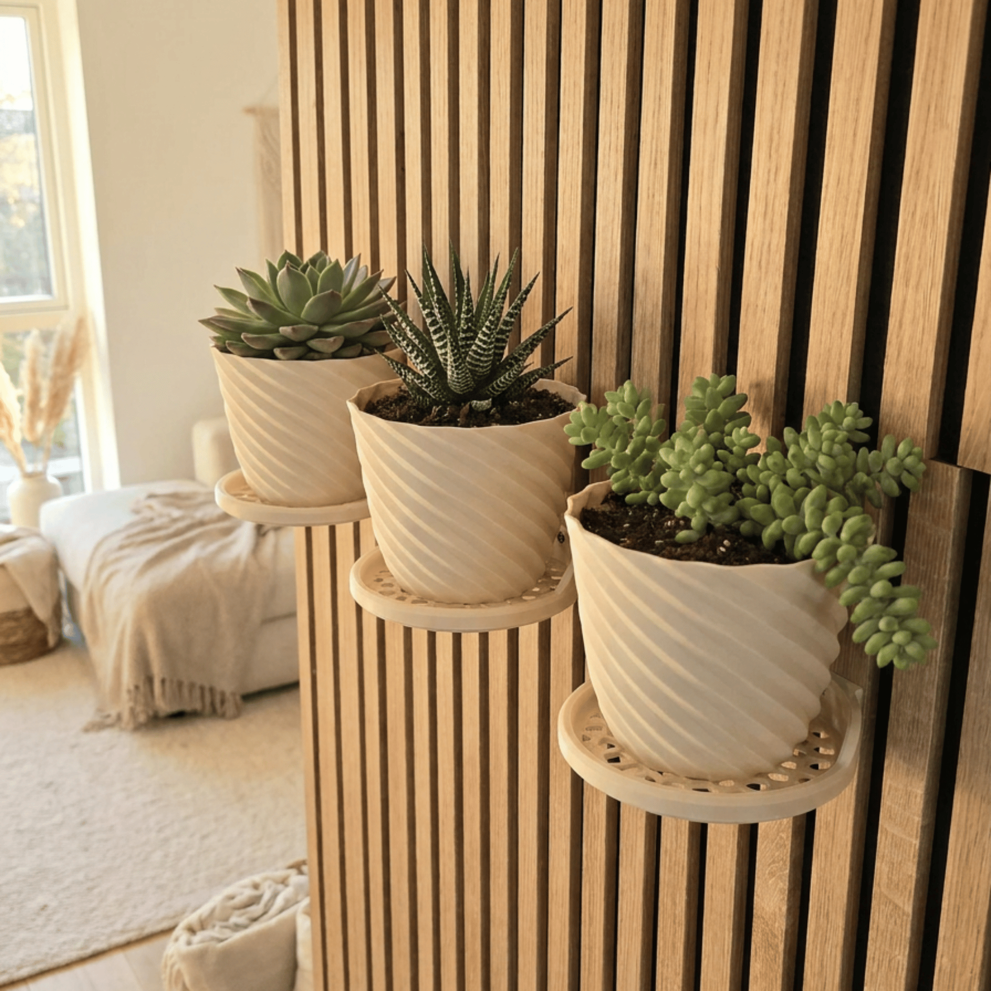Round Tray/Shelf - Installation: Wall Clip
