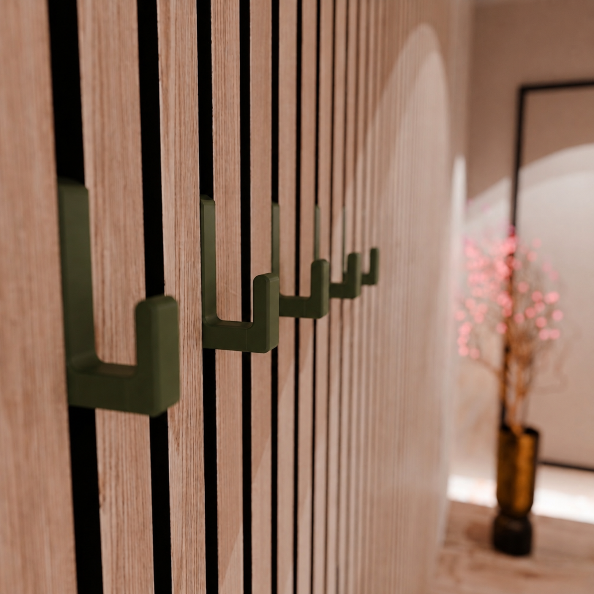 Single Hook Square - Installation: Wall Clip