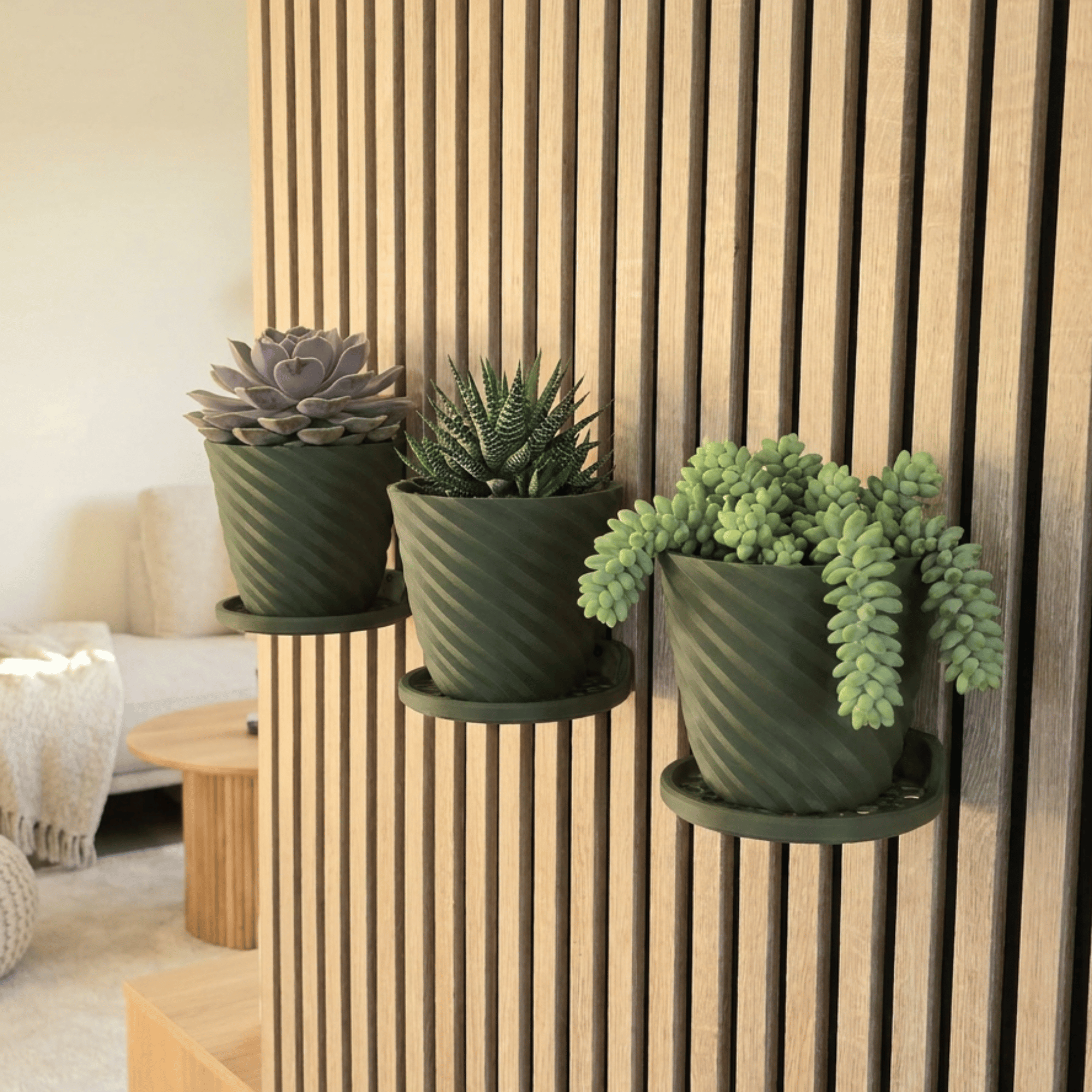 Round Tray/Shelf - Installation: Wall Clip